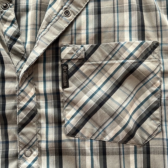 Columbia snap front shirt - Picture 3 of 4